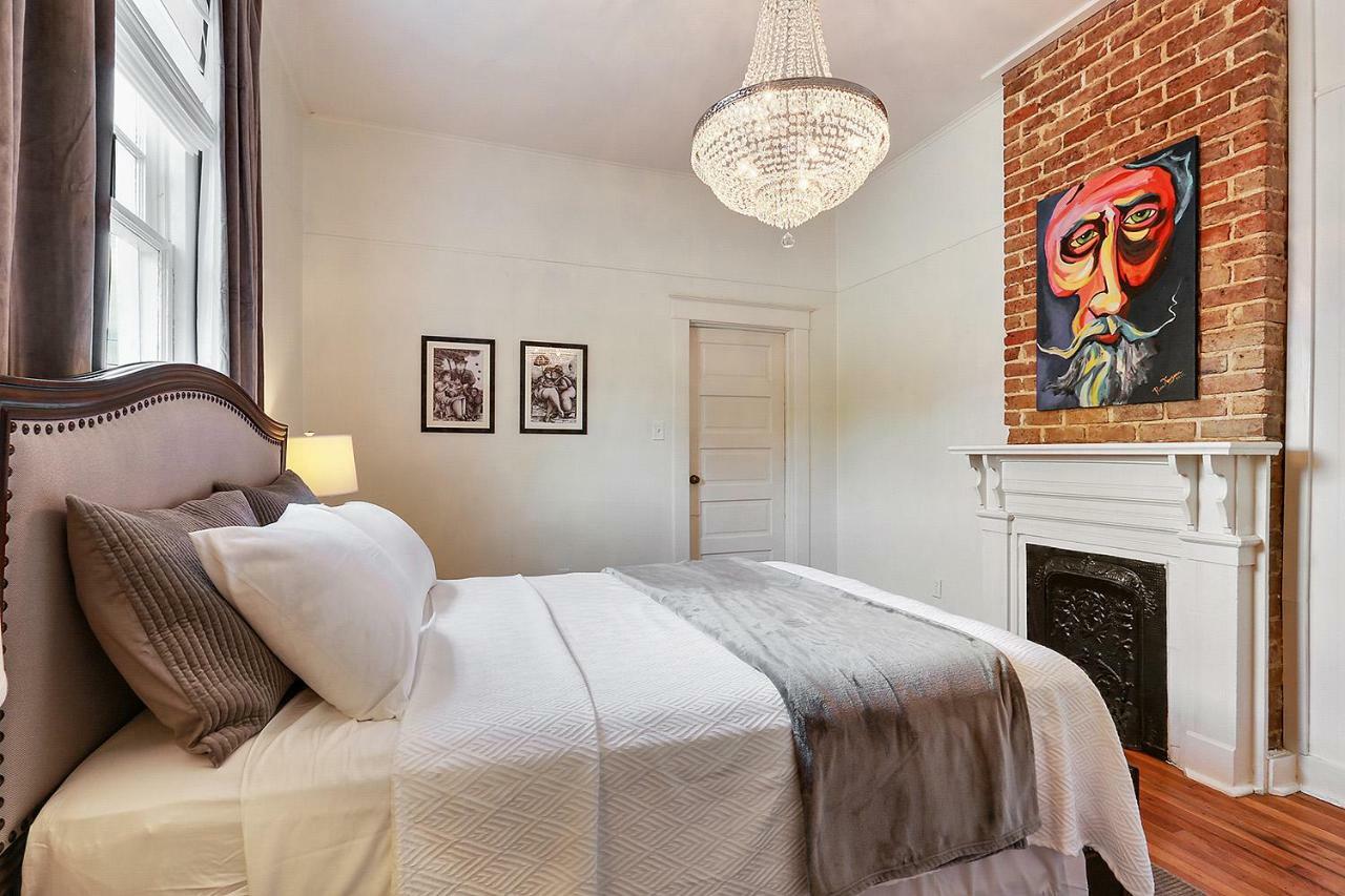 Modern Victorian House With Relaxing Courtyard Villa New Orleans Exteriör bild